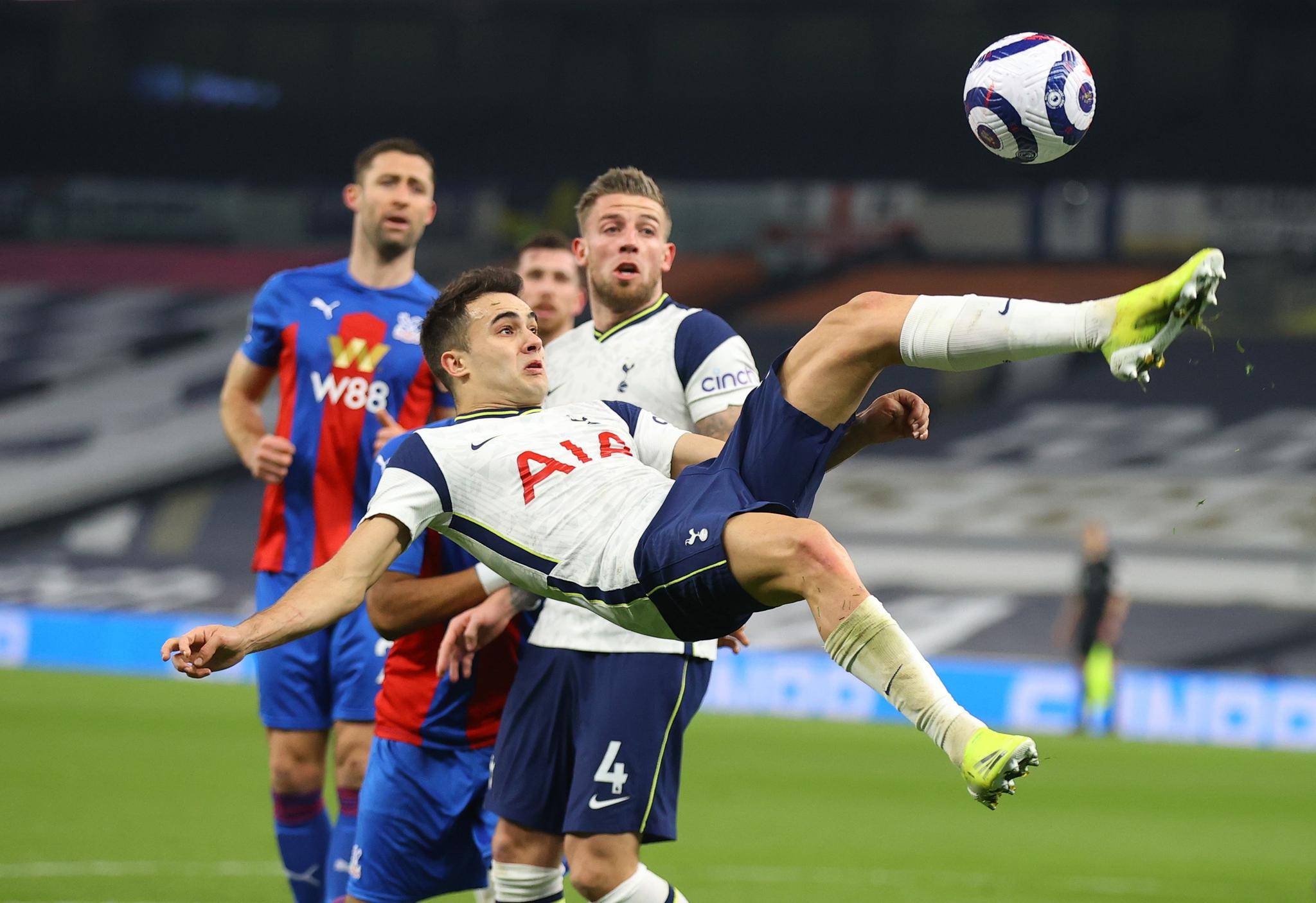 关于水晶宫阵容调整明显,球员状态变化的信息 关于水晶宫阵容调整明显,球员状态变化的信息