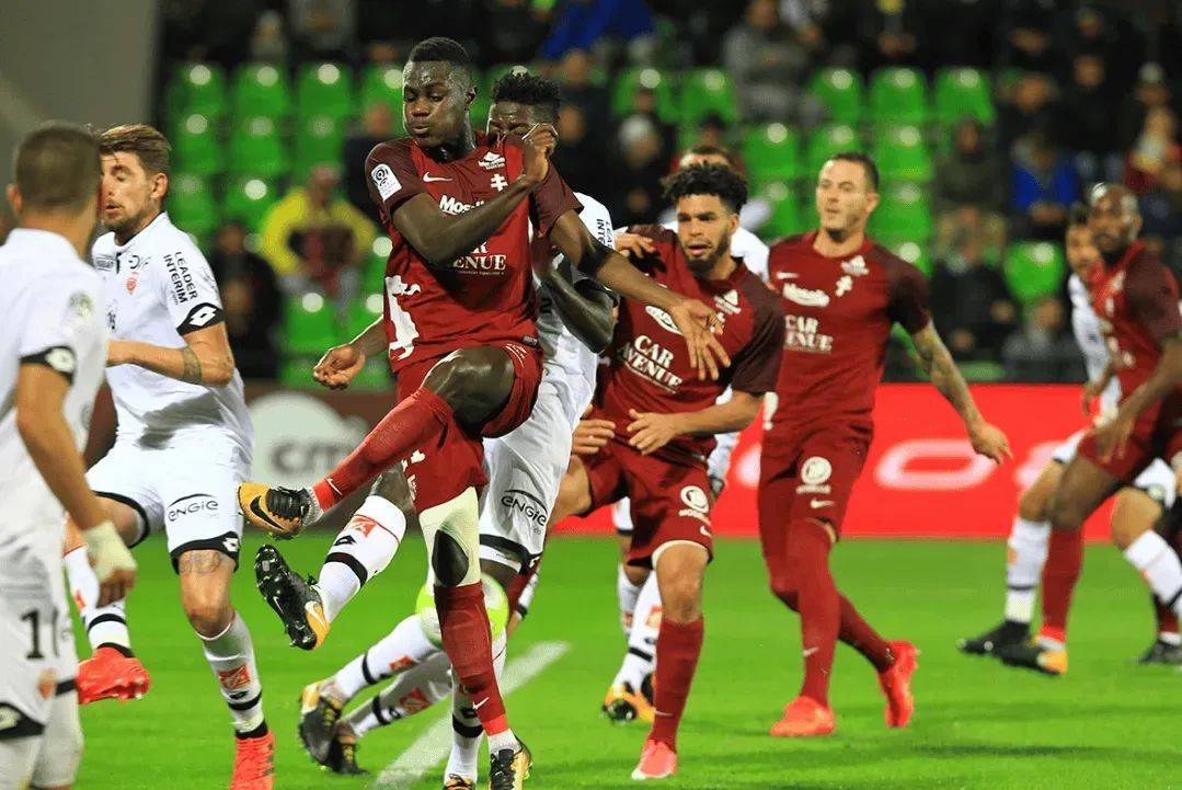 梅斯客场不敌斯特拉斯堡,遭遇连败 梅斯客场不敌斯特拉斯堡,遭遇连败