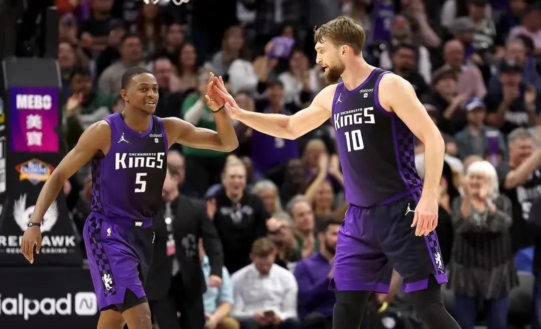 步行者陷入低谷,三连败连败,国王球队命运悬念! 步行者陷入低谷,三连败连败,国王球队命运悬念!