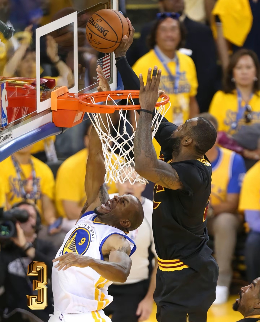 詹姆斯险胜国王，状态爆棚关键表现点燃全场！